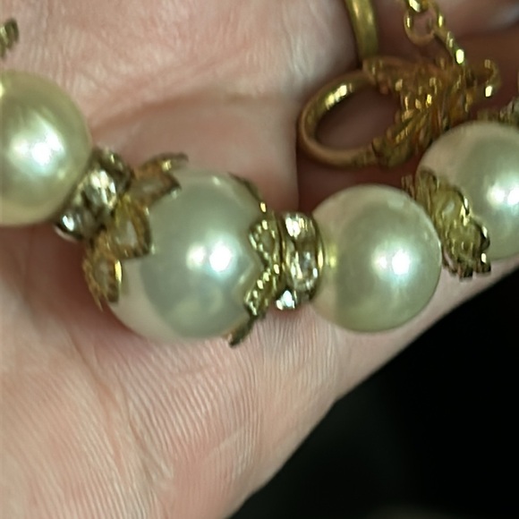 Gold & Pearl Style Bride bracelet - Picture 4 of 13